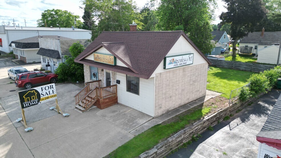 Primary Photo Of 802 S Military Ave, Green Bay Freestanding For Sale