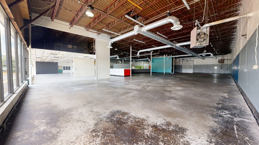 Primary Photo Of 2550 Regency Rd, Lexington Showroom For Lease