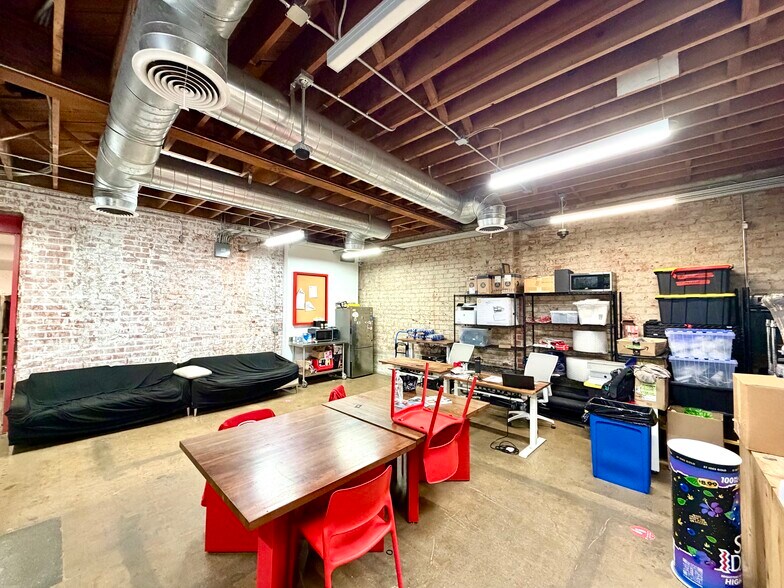More Photos Of 8740 S Sepulveda Blvd, Los Angeles Storefront Retail Office For Lease