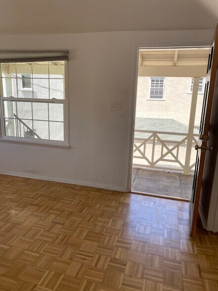 More Photos Of 751 N Hayworth Ave, Los Angeles Apartments For Sale