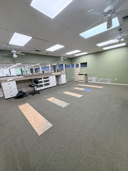 More Photos Of 1982 N Railroad Ave, Arcadia Storefront For Sale