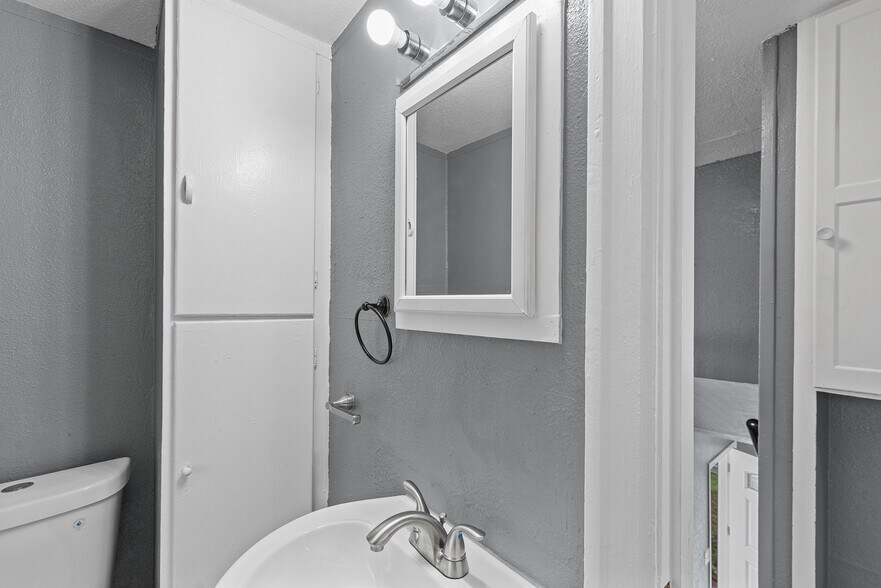 More Photos Of 600 Douglas St, Wenatchee Apartments For Sale