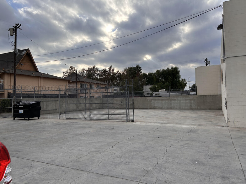 Primary Photo Of 20942 Osborne St, Canoga Park Land For Lease