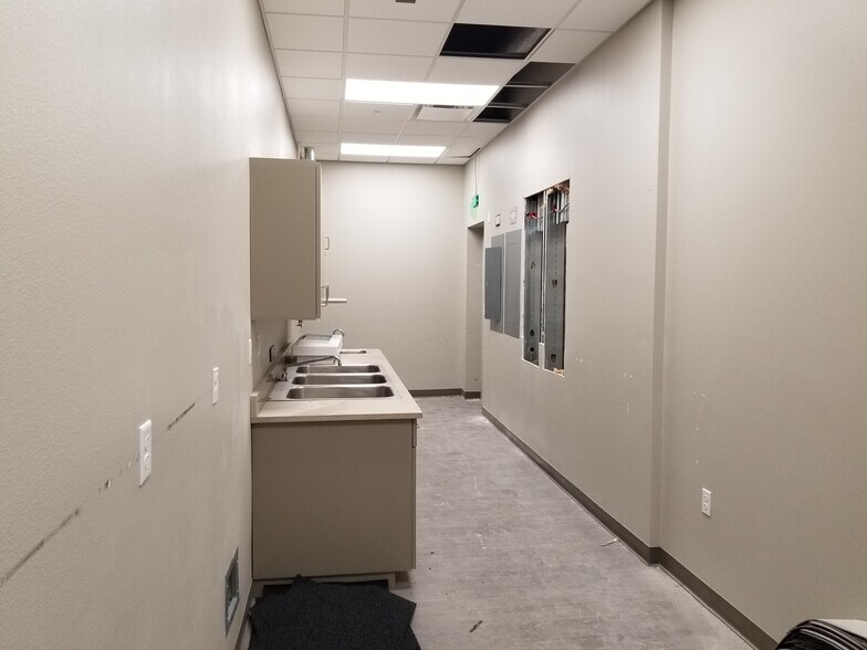 More Photos Of 3990 E SR 44, Wildwood Coworking Space