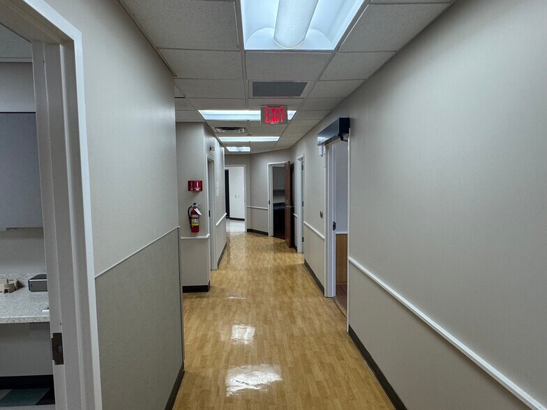 More Photos Of 707 Grand Caillou Rd, Houma Medical For Lease