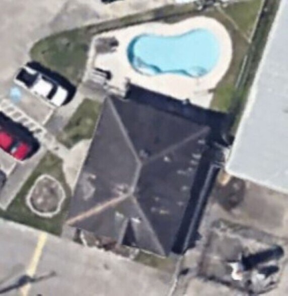 More Photos Of 217 FM 517 W, Dickinson Specialty For Sale