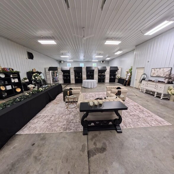 More Photos Of 215 Mauch Chunk St, Pottsville Flex For Sale