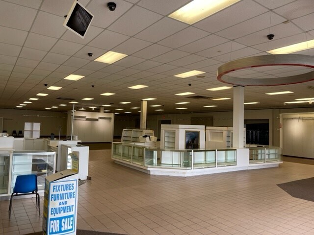 More Photos Of 6433 Highway 182 E, Morgan City Storefront For Lease