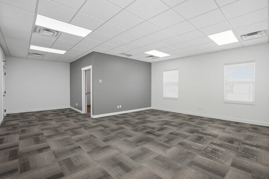 More Photos Of 15803 E Sprague Ave, Spokane Valley Office For Lease