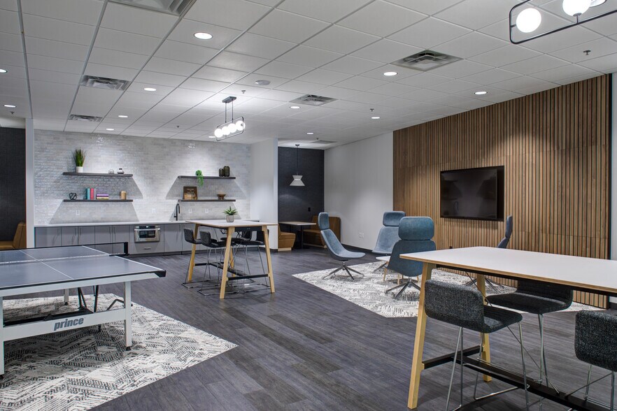 More Photos Of 20116 Ashbrook Pl, Ashburn Unknown For Lease