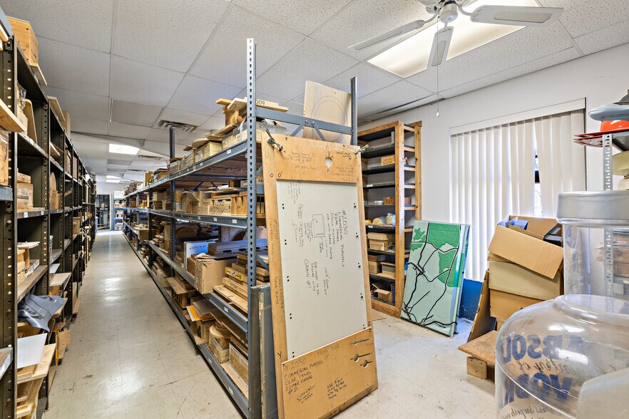 More Photos Of 275 Morristown Rd, Gillette Flex For Sale