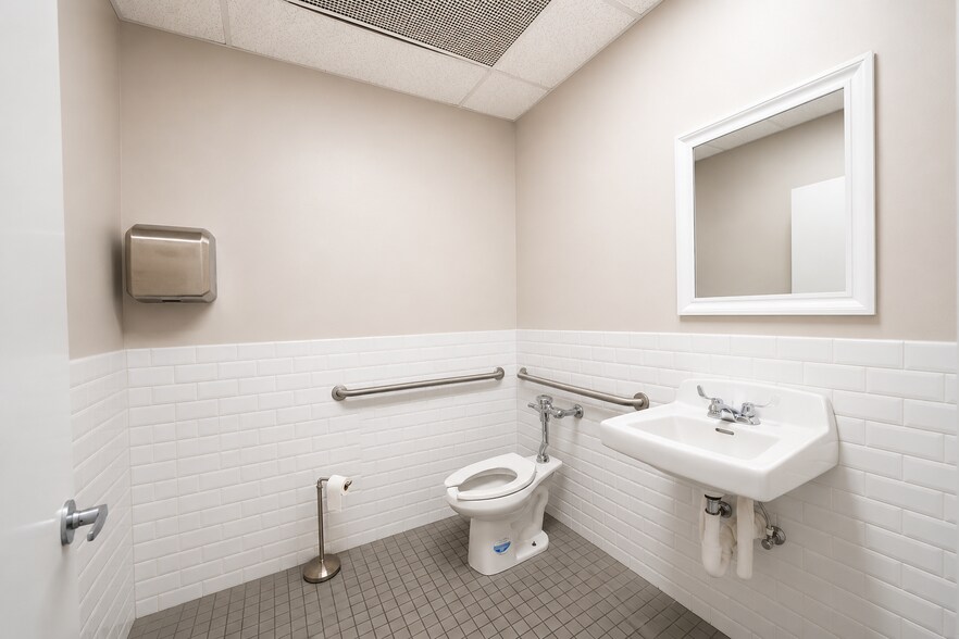 More Photos Of 10228 Jamaica Ave, Richmond Hill Storefront Retail Office For Sale