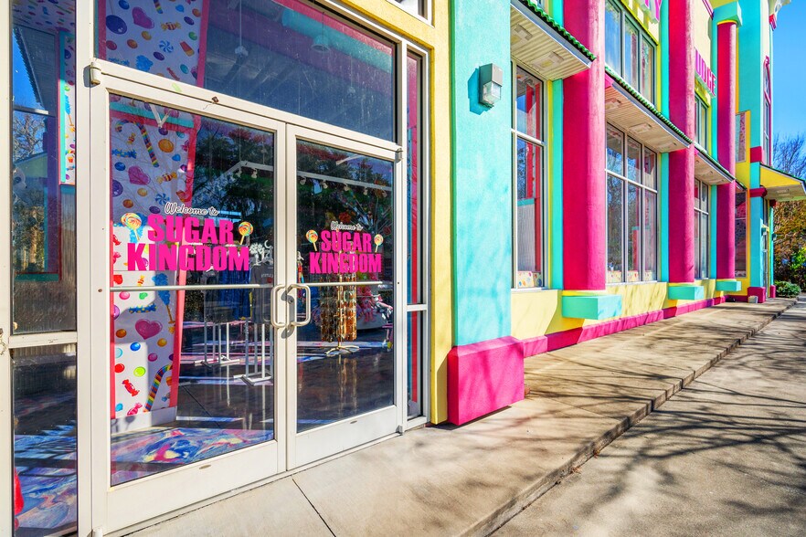 More Photos Of 4831 S Kings Hwy, Myrtle Beach Freestanding For Sale