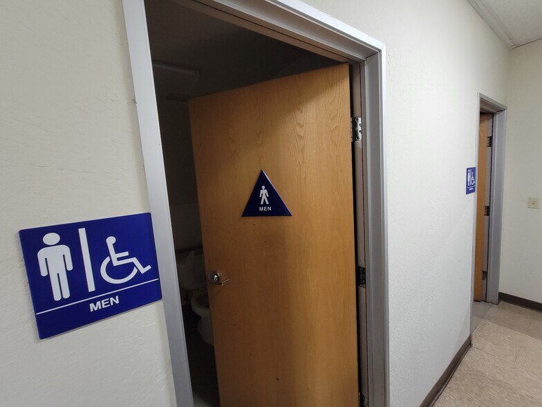 More Photos Of 16260 Church St, Morgan Hill Warehouse For Sale