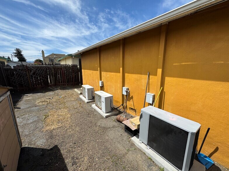 More Photos Of 2070 3rd St, Santa Clara Apartments For Sale