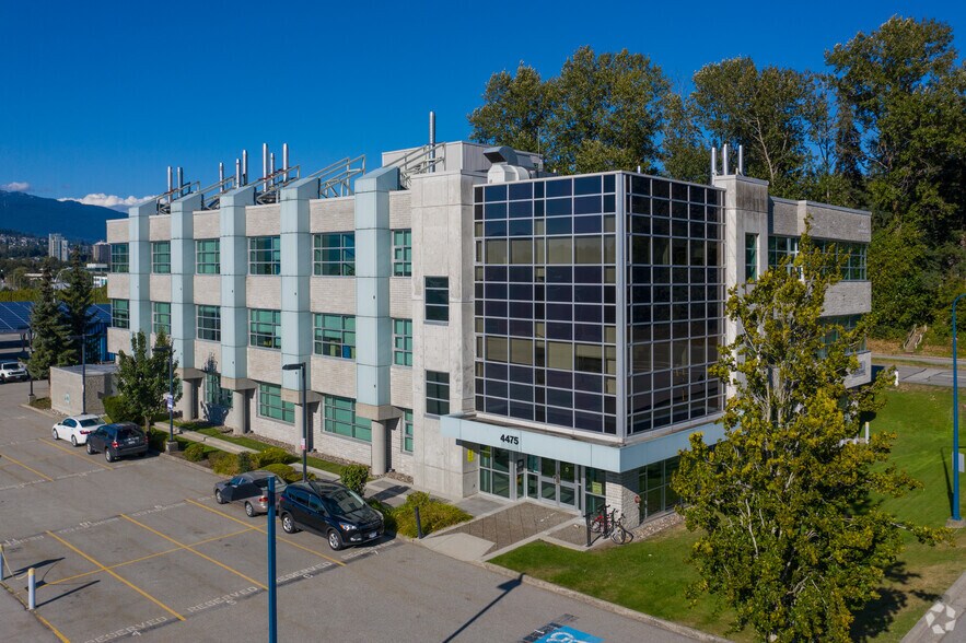 More Photos Of 4475 Wayburne Dr, Burnaby Office For Lease