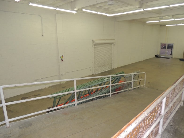 More Photos Of 706 A Ave, National City Freestanding For Lease