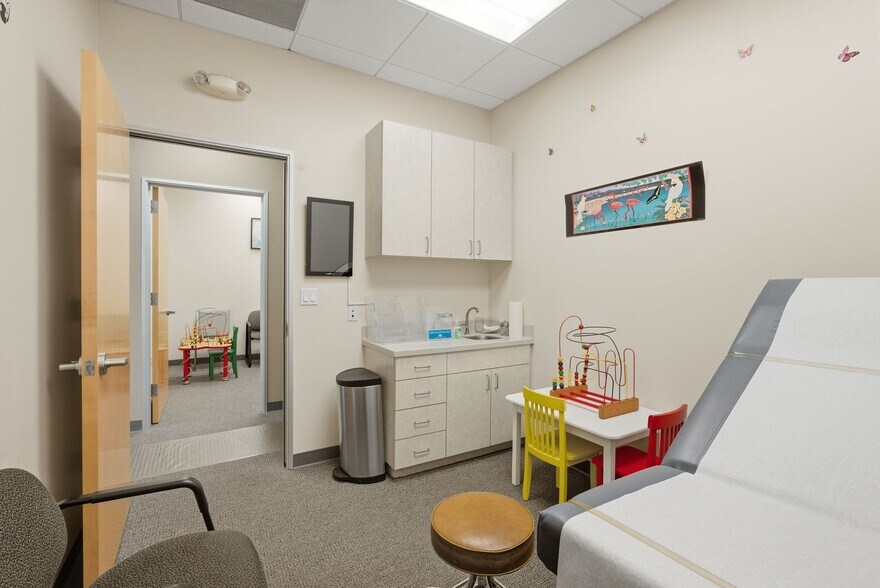 More Photos Of 200 Jose Figueres Ave, San Jose Medical For Sale