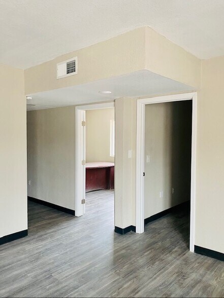 More Photos Of 440 E Southern Ave, Phoenix Medical For Lease