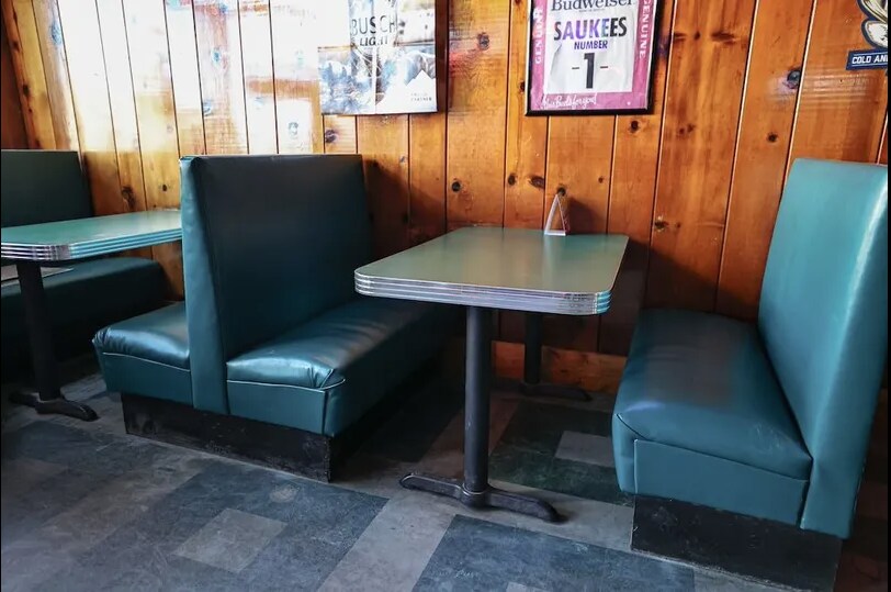 More Photos Of 111 W Adams St, Pittsfield Bar For Sale