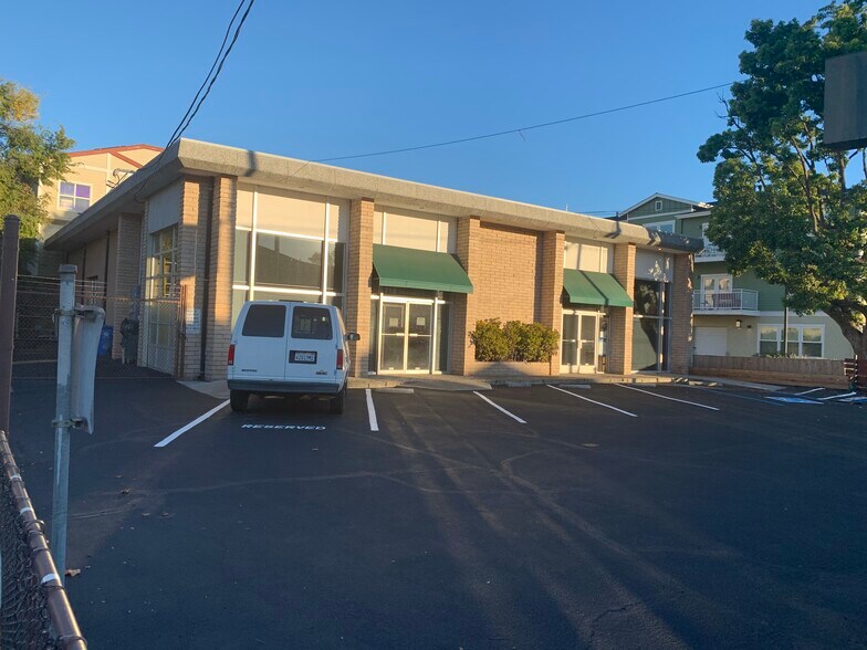 Primary Photo Of 716-718 Frederick St, Santa Cruz Flex For Sale