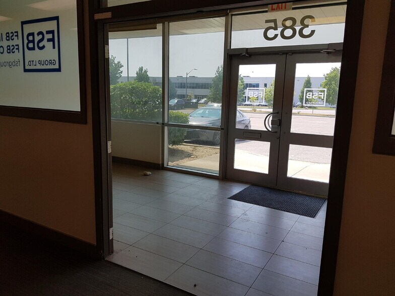 More Photos Of 385 Connie Cres, Concord Warehouse For Lease