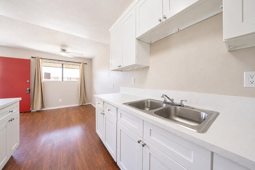 More Photos Of 383 Orchid Ln, Pomona Apartments For Sale