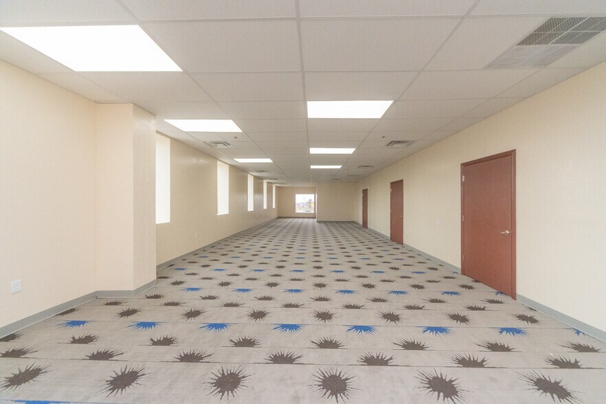 More Photos Of 3131 N MacArthur Blvd, Bethany Office For Sale