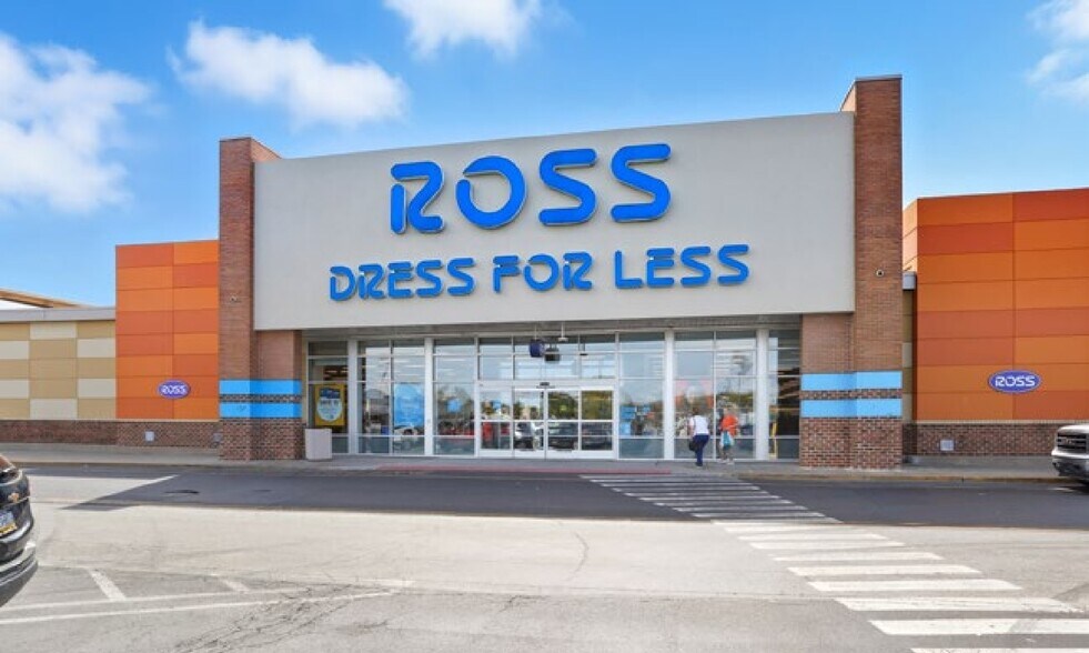 More Photos Of 330-424 W Oregon Ave, Philadelphia Unknown For Lease