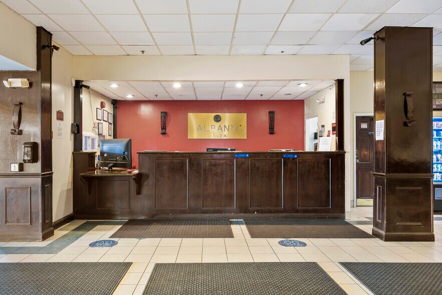 More Photos Of 3 Watervliet Avenue Ext, Albany Hotel For Sale