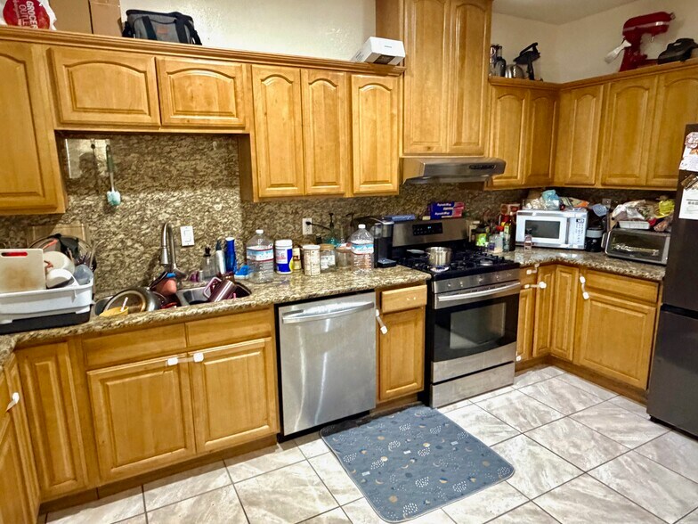 More Photos Of 1125 Olympia Ave, Seaside Multifamily For Sale