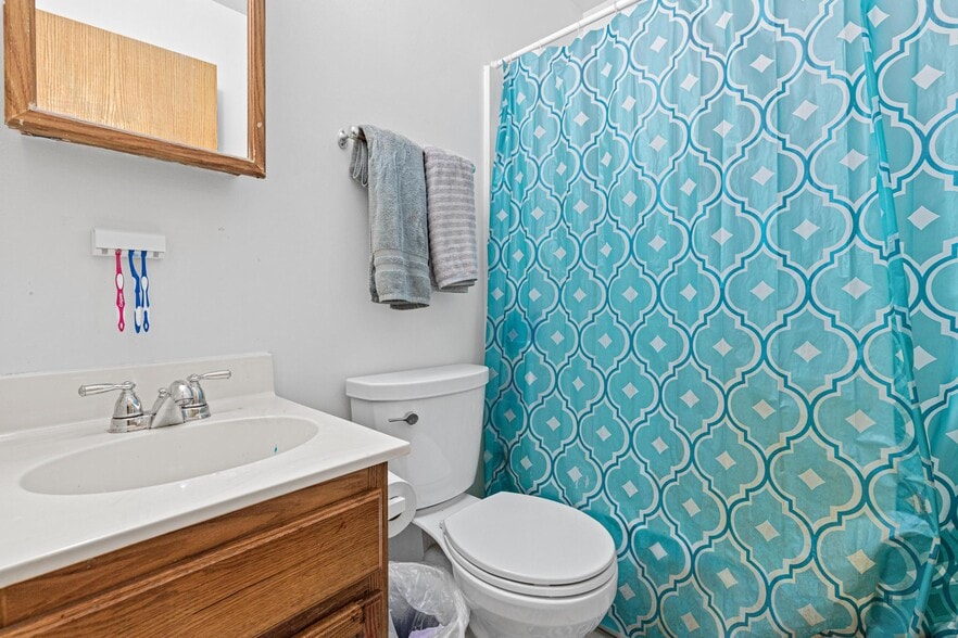 More Photos Of 4220 4th St NE, Columbia Heights Apartments For Sale