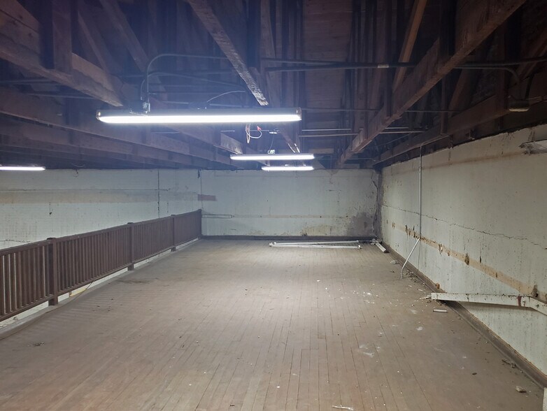 More Photos Of 1410 E Van Buren St, Phoenix Warehouse For Lease