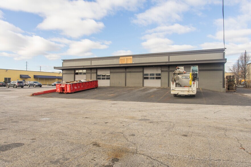 More Photos Of 7600 State Rd, Philadelphia Warehouse For Lease