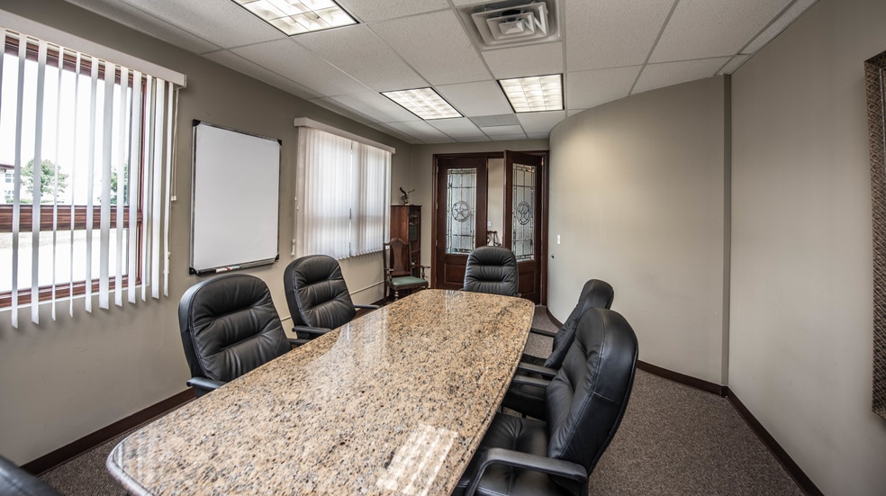 More Photos Of 4450 Erin Dr, Eagan Medical For Lease