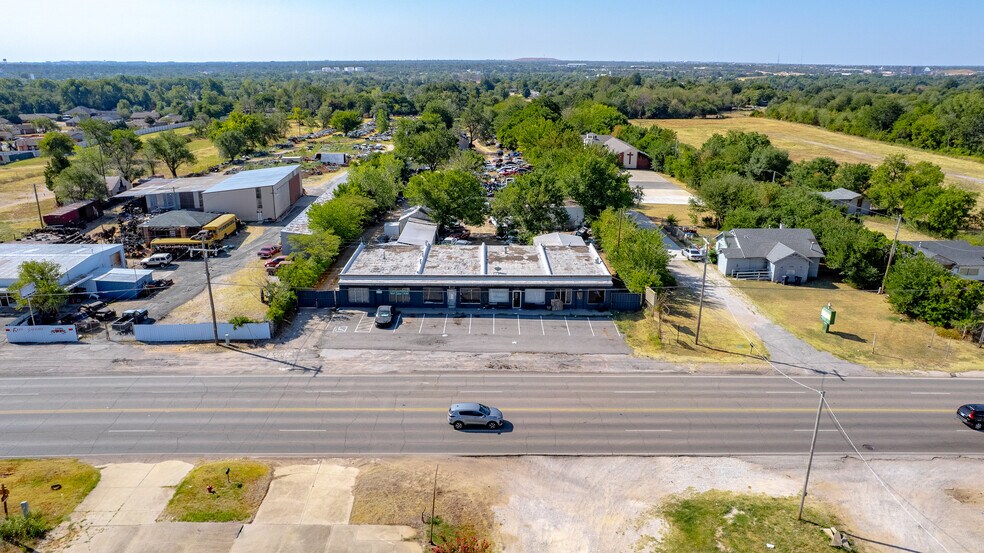 More Photos Of 3024-3030 NE 23rd St, Oklahoma City Freestanding For Sale