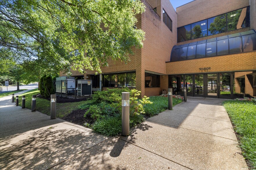 More Photos Of 10801 Lockwood Dr, Silver Spring Medical For Sale