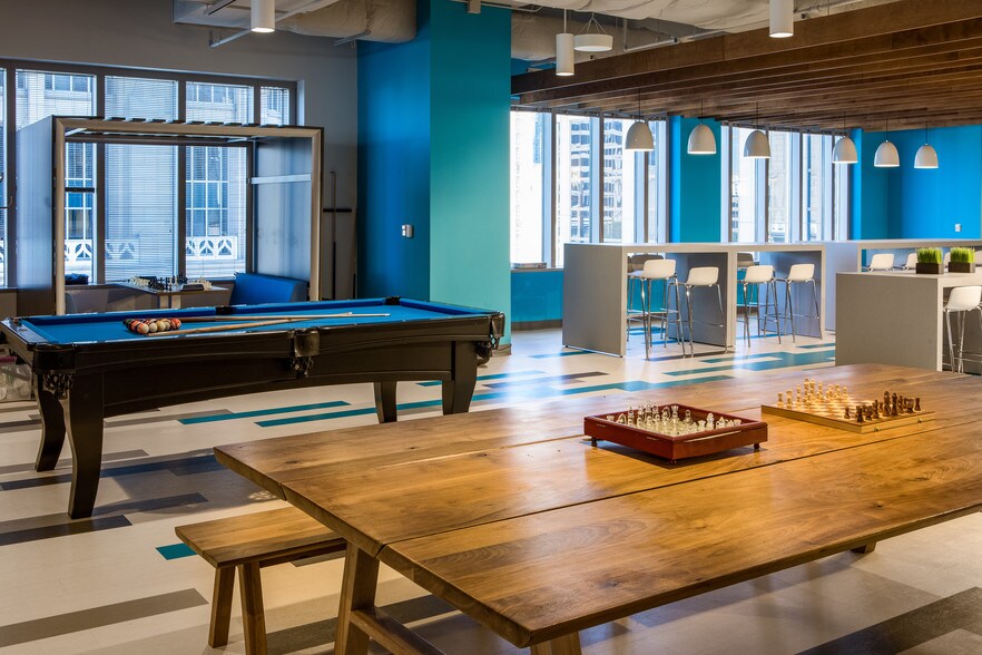 More Photos Of 1180 W Peachtree St NW, Atlanta Office For Lease