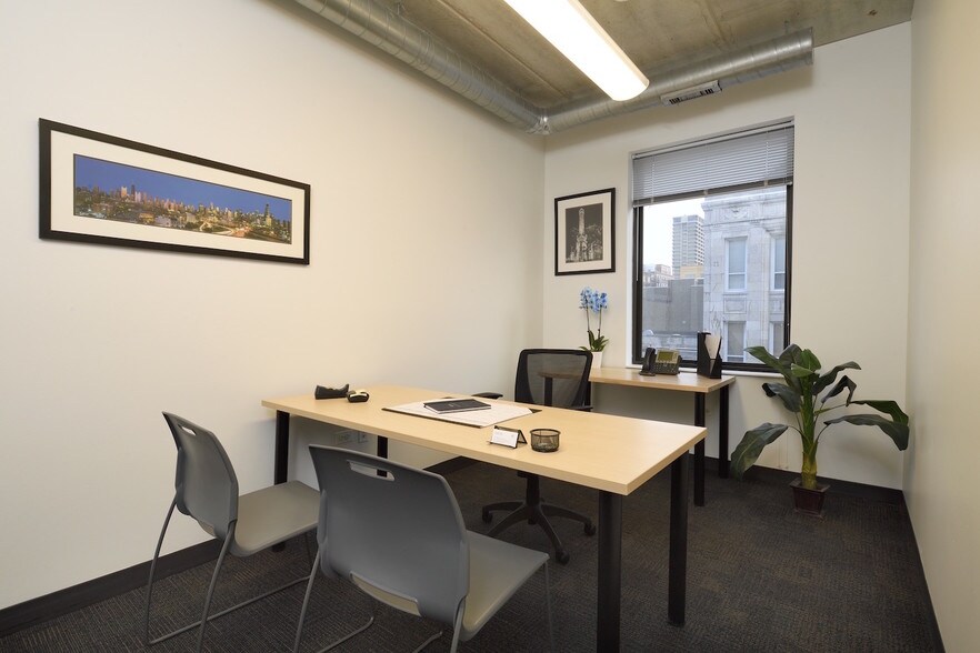 More Photos Of 1016 W Jackson Blvd, Chicago Office For Lease