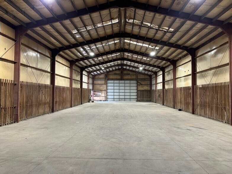 More Photos Of 1200 Lakeview Ave, Washington Court House Manufacturing For Lease