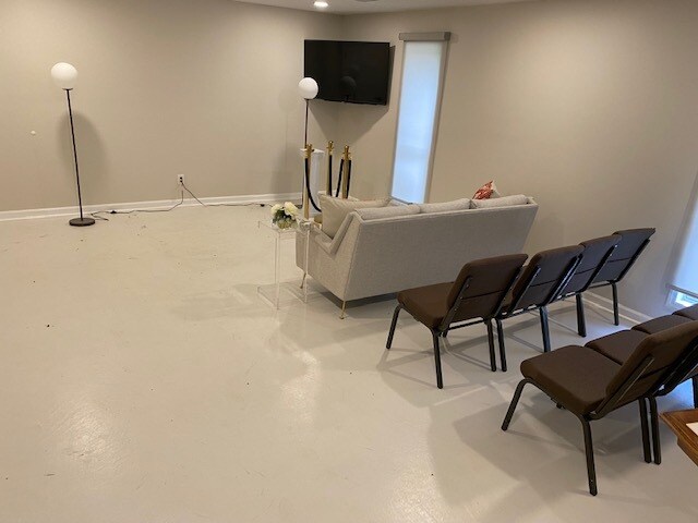 More Photos Of 4031 Rainbow Dr, Decatur Religious Facility For Sale