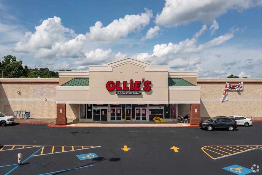 More Photos Of 5954-5980 Chalkville Rd, Birmingham Storefront For Lease