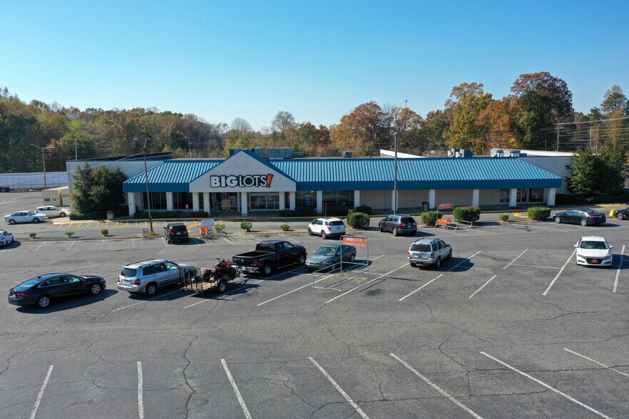More Photos Of 2500 W Franklin Blvd, Gastonia Unknown For Lease