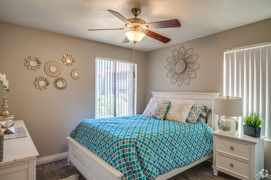 More Photos Of 8530 N 22nd Ave, Phoenix Apartments For Sale