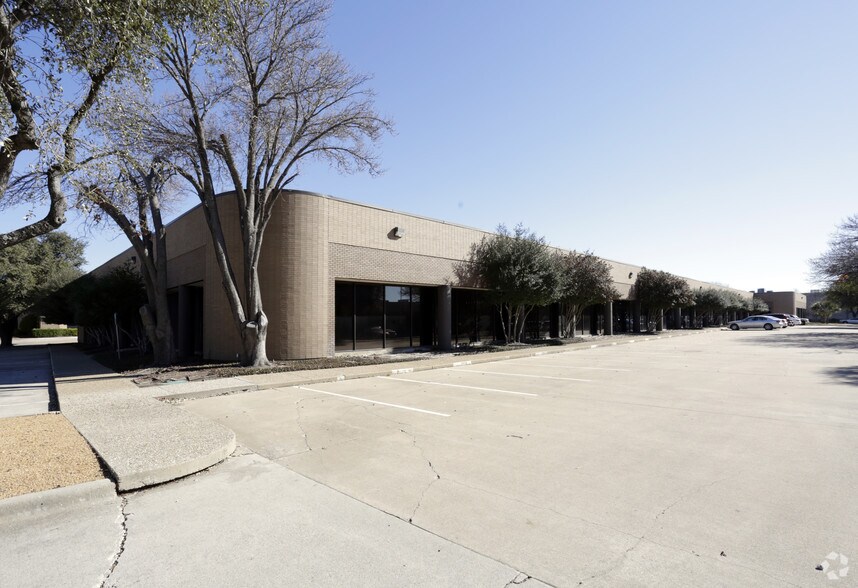 More Photos Of 1840 N Greenville Ave, Richardson Office For Sale