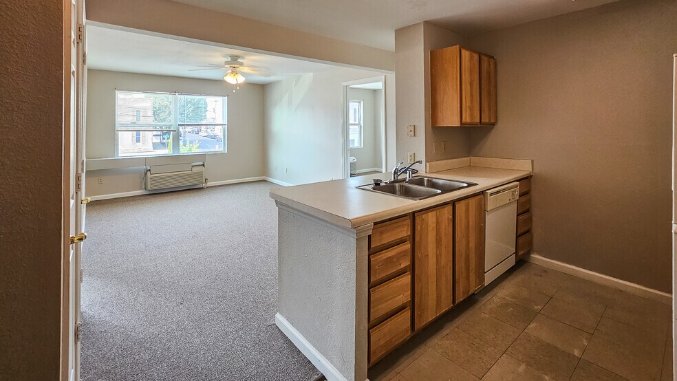 More Photos Of 111 E 4th St, Hopkinsville Apartments For Sale