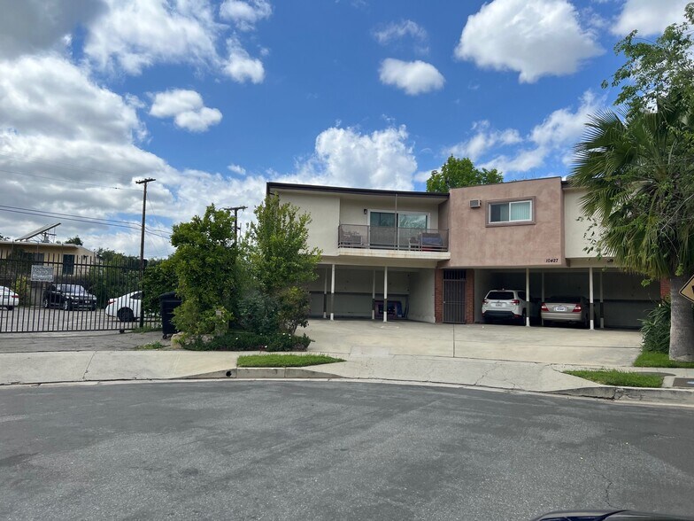 More Photos Of 10427 Odell Ave, Sunland Apartments For Sale