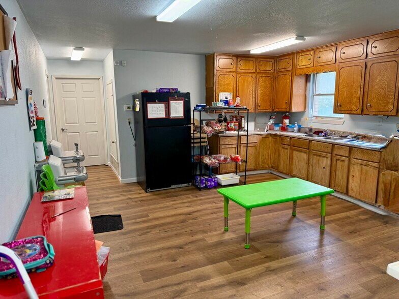 More Photos Of 3802 Watercrest Rd, Killeen Office For Sale