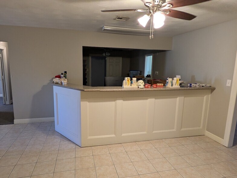 More Photos Of 7318 Rodgers Rd, Manvel Healthcare For Sale