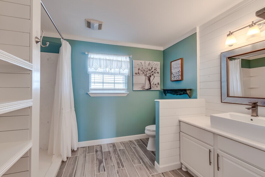 More Photos Of 200 King Ranch Rd, Gatesville Specialty For Sale